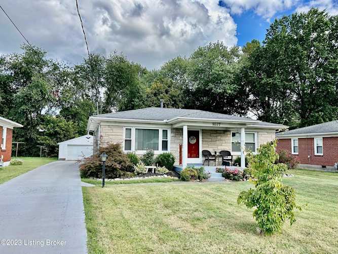 8517 Chase Rd Louisville, KY 40258