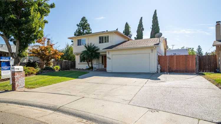 1365 Hemingway Court Dixon, CA 95620