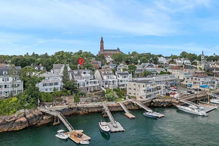 12 Gregory Street Marblehead, MA 01945