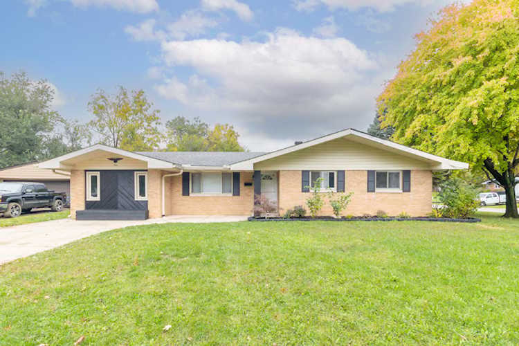 1 Melody Ct Beech Grove, IN 46107