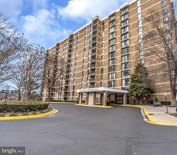 2311 Pimmit Dr #217 For Sale in Falls Church Photo 1
