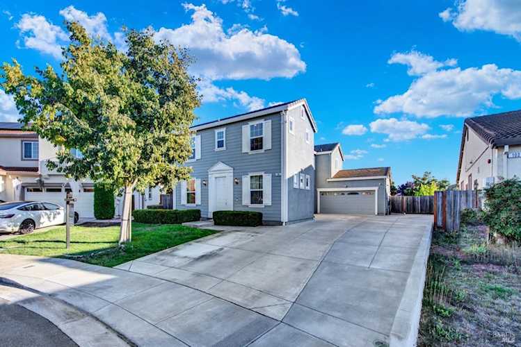 106 Gold Valley Court American Canyon, CA 94503