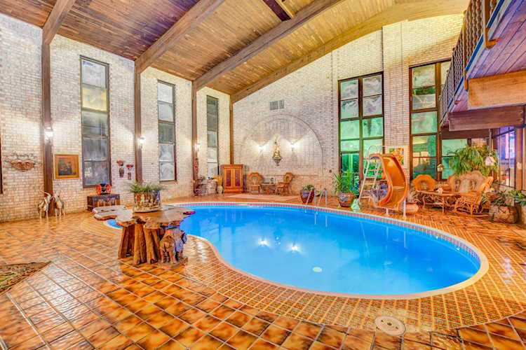 Home For Sale in Oaks Estates Goose Creek Berkeley. 108 Hampton Avenue.| Matt O’Neill Real Estate Photo 1
