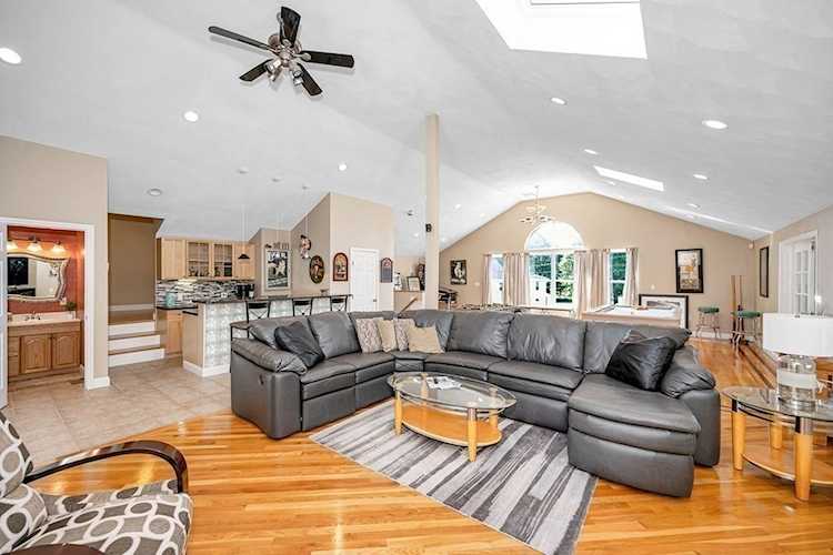 353 Main Street Saugus, MA 01906
