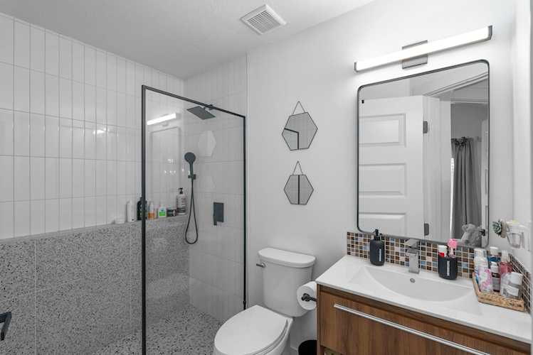 Homes for Sale in 3133 N Ridge Port Cir Wichita, KS