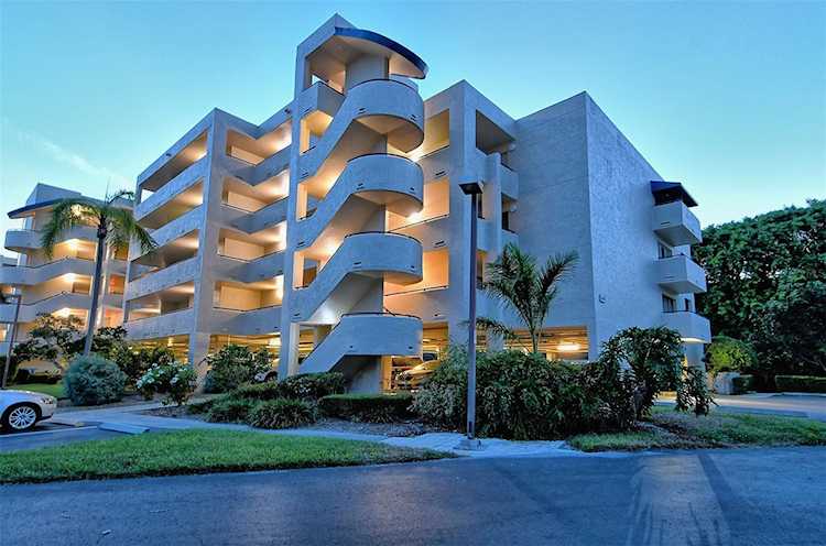 835 S Osprey Ave #206 Sarasota, FL 34236