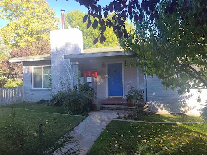 596 N 3rd Bishop, CA 93514