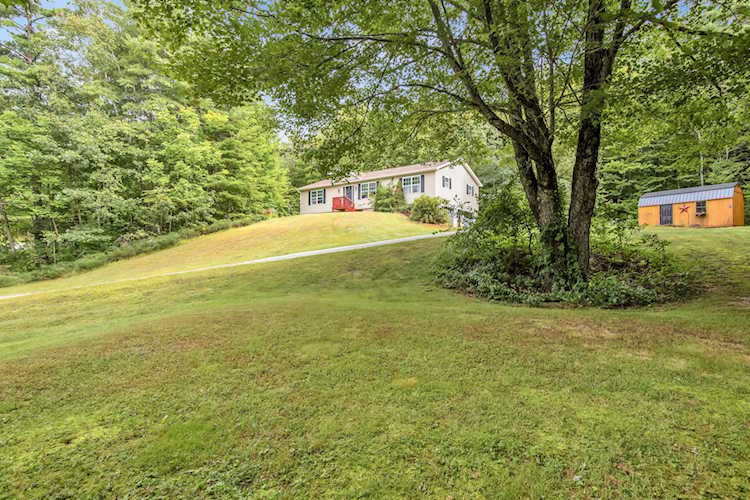 24 Grandview Rd Milton 03851 NH home for sale 400,000 4970371