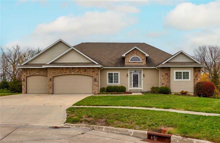 915 Timberline Dr Polk City, IA 50226
