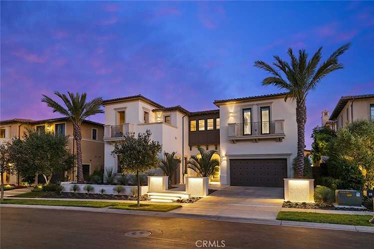 28 Seawatch Newport Coast, CA 92657