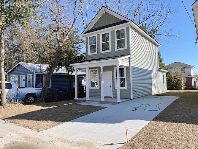 Home For Sale in Union Heights North Charleston Charleston. 2017 Echo Avenue.| Matt O’Neill Real Estate Photo 1