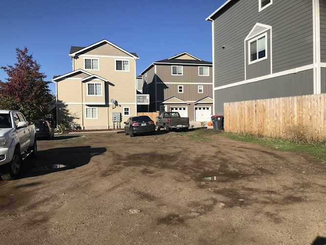 7826 Jacqueline Way White City, OR 97503