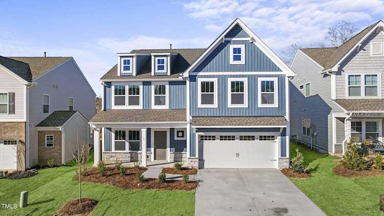 63 Bent Willow Drive #16 Clayton, NC 27527