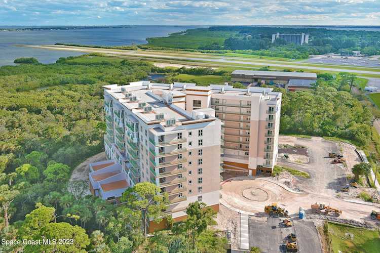 734 E Pilot Lane #605 Merritt Island, FL 32952