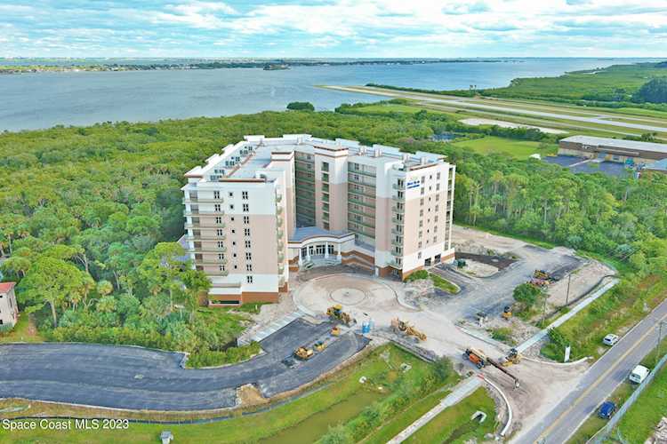 734 E Pilot Lane #805 Merritt Island, FL 32952