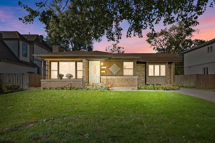 804 Phillippa St Hinsdale, IL 60521