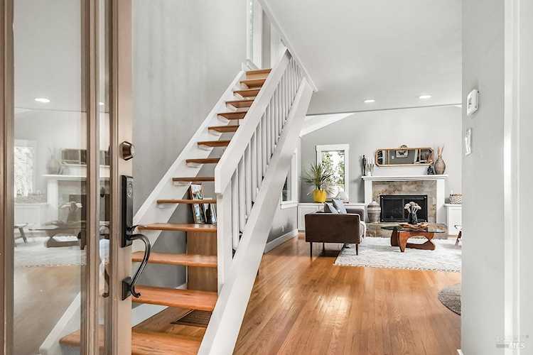 100 Allyn Avenue San Anselmo, CA 94960