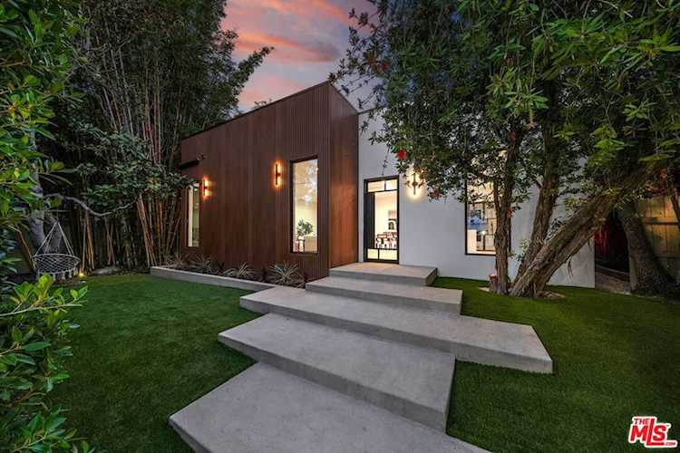 11333 Kiel St Los Angeles, CA 90049