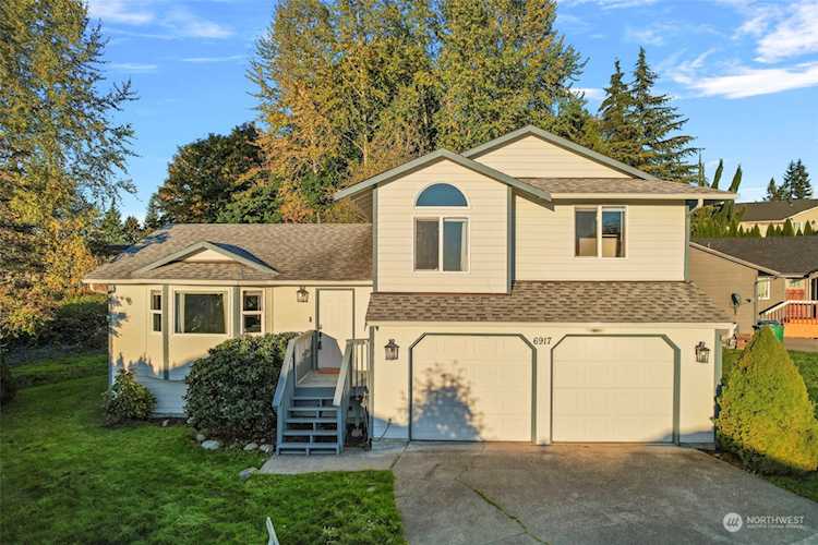 6917 54th Place NE Marysville, WA 98270