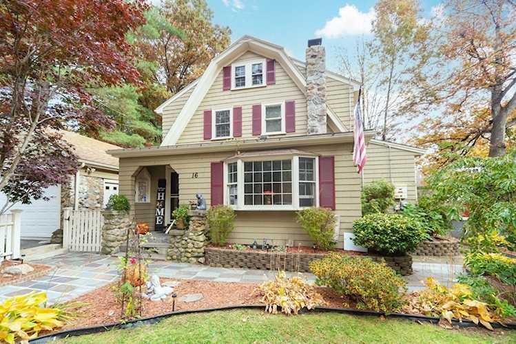 16 Avondale Avenue Billerica, MA 01821