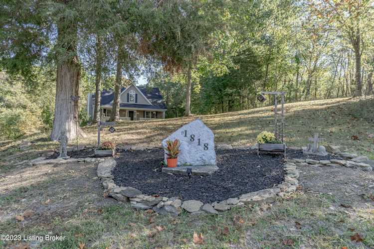1818 Jacksonville Rd Bagdad, KY 40003