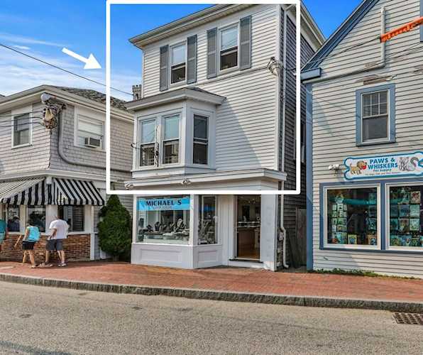 304 Commercial Street Provincetown, MA 02657
