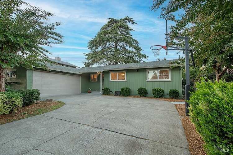 395 El Dorado Drive Sonoma, CA 95476 MLS 323921866