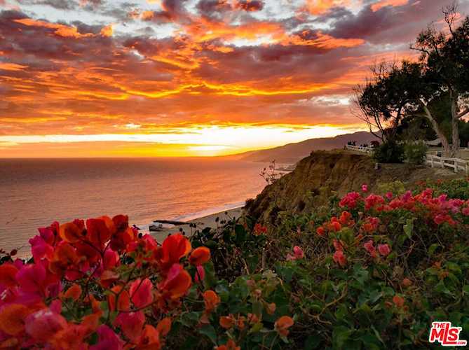 15363 Via De Las Olas Pacific Palisades, CA 90272