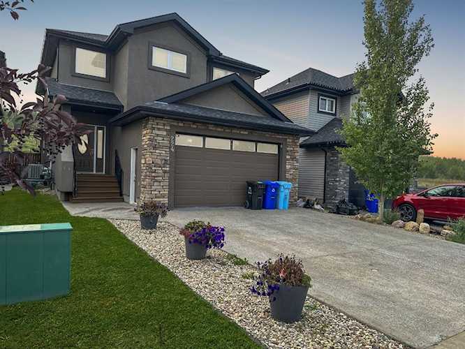 224 Stonecreek Landing Fort McMurray, AB T9K 0