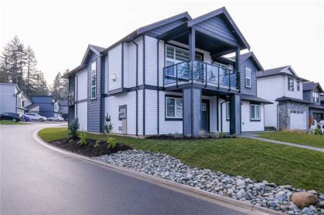 215 Fleming Pl Nanaimo, BC V9R 6S4