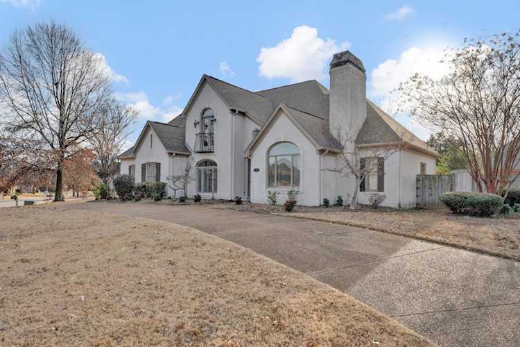 876CSearch BHHS Taliesyn homes for sale in Germantown, Collierville