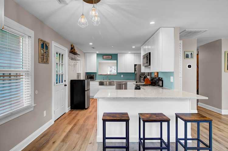1463 Seminole Street Mount Pleasant, SC 29464