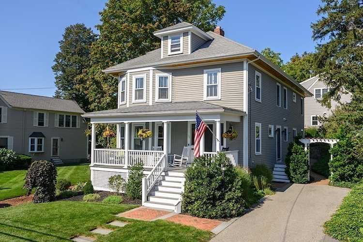 39 Elm St Hingham, MA 02043