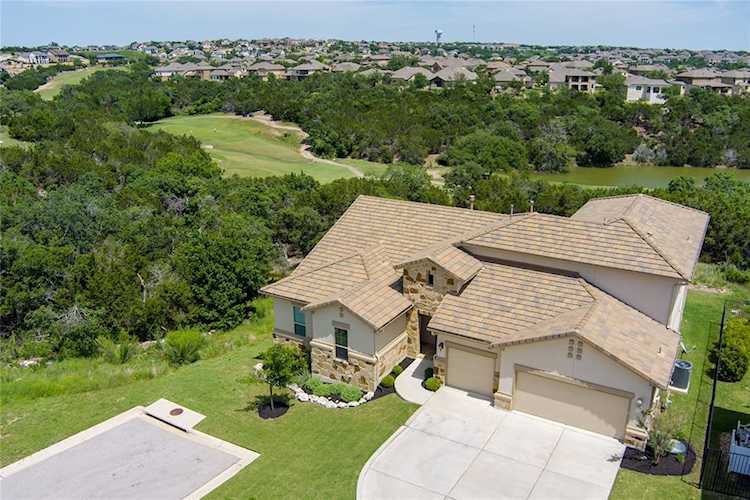 1808 Mazarro DR Leander, TX 78641