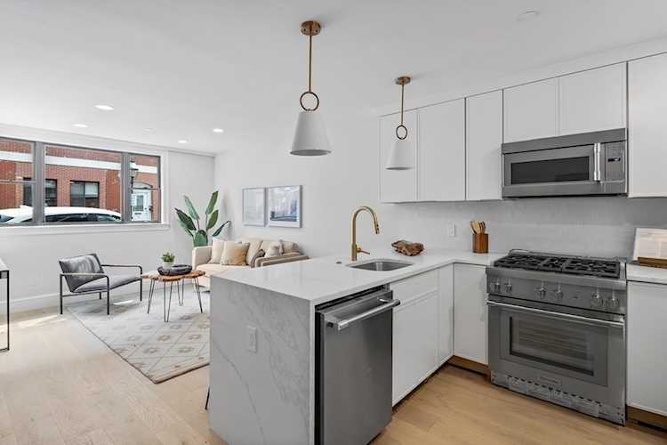 82 Endicott #1 Boston, MA 02113