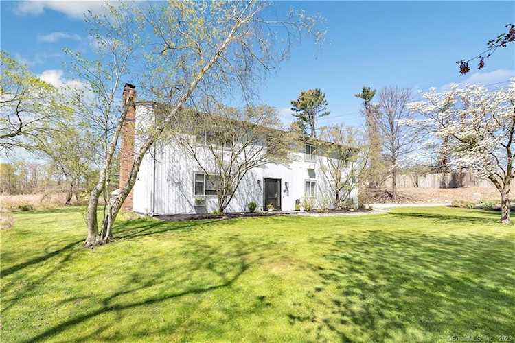 30 Maple Ln Westport, CT 06880