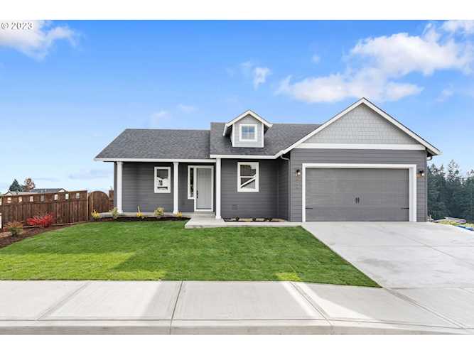 624 W 10th ST La Center, WA 98629