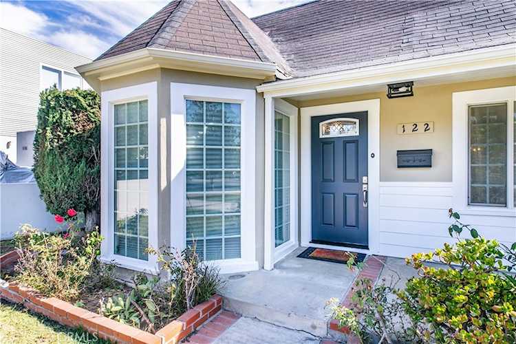 122 S Arden Blvd Los Angeles, CA 90004