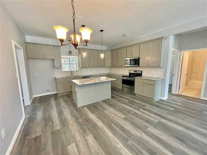 216 Atwood Road Granbury, TX 76049