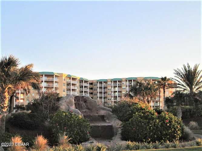 4670 Links Village Drive #D406 Ponce Inlet, FL 32127