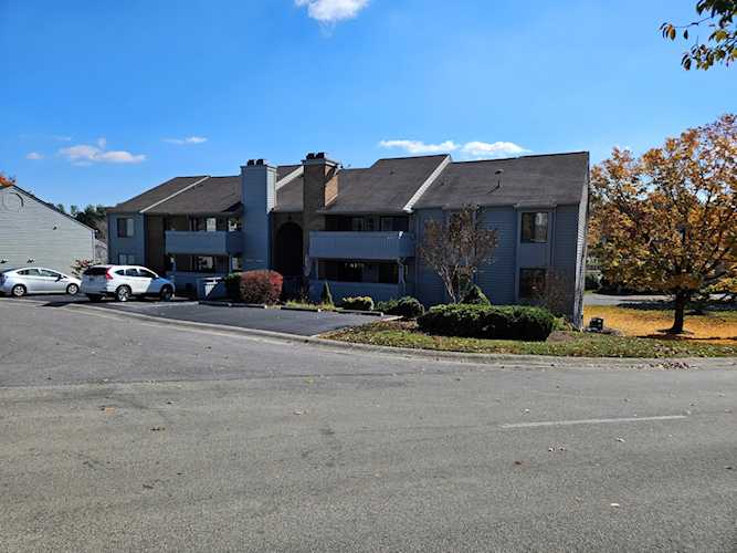 2401 Barnside Salem, VA 24153