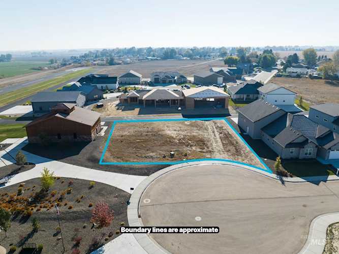 21325 Cessna Ct Greenleaf, ID 83626