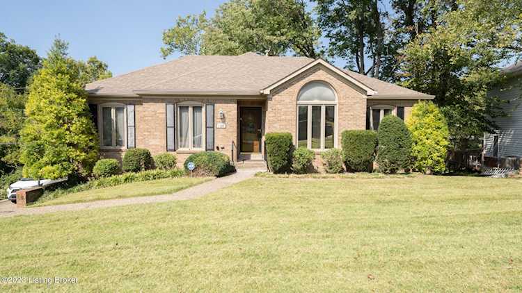 1106 Windsong Way Louisville, KY 40207