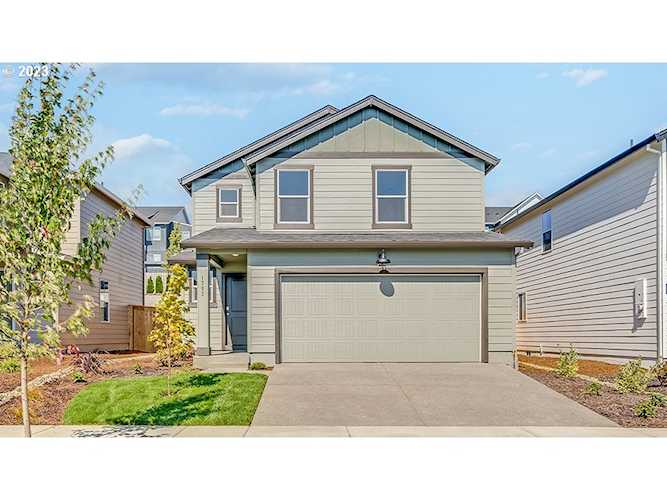 1811 W 14th ST La Center, WA 98629