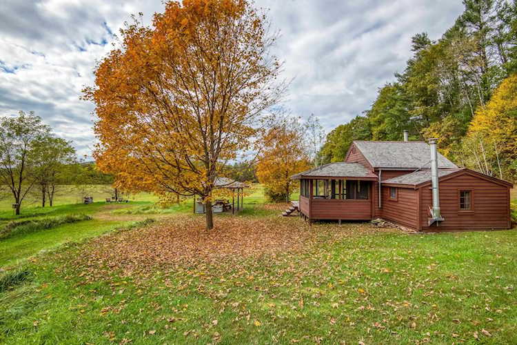 49 Perch Pond Rd Lisbon, NH 03585