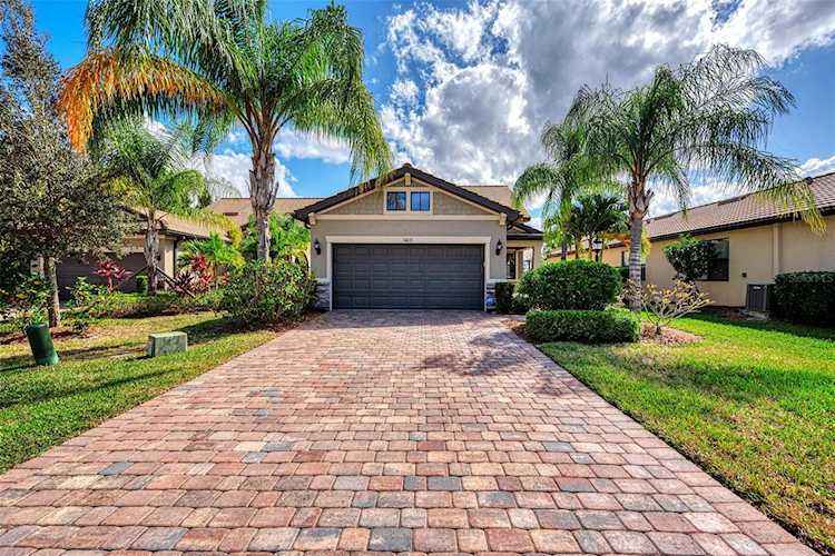 16615 Blackwater TERRACE Lakewood Ranch, FL 34202