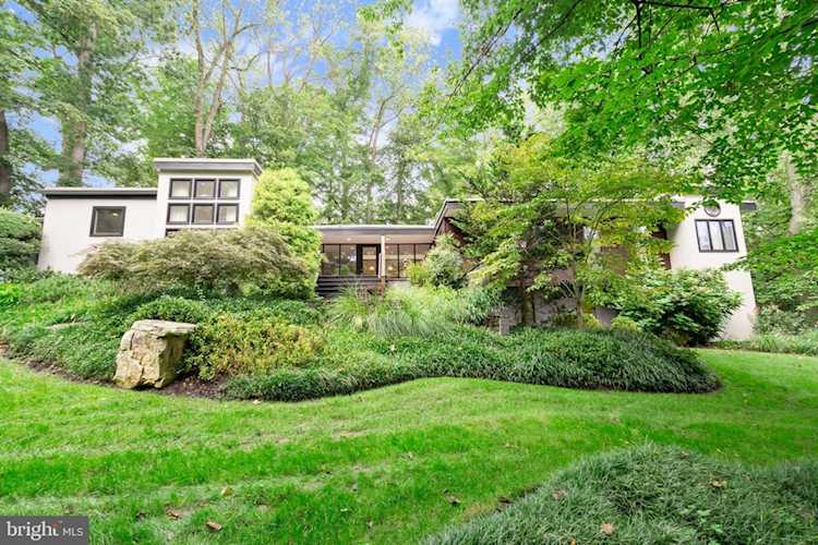 Check out this new home for sale in Bethesda, MD for under 2,100,000!