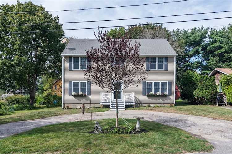 44 Garboard St Jamestown, RI 02835