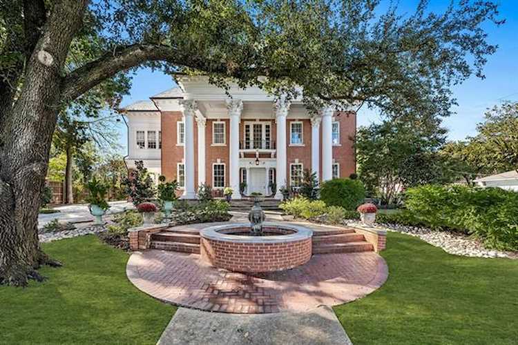 315 N College Street McKinney, TX 75069