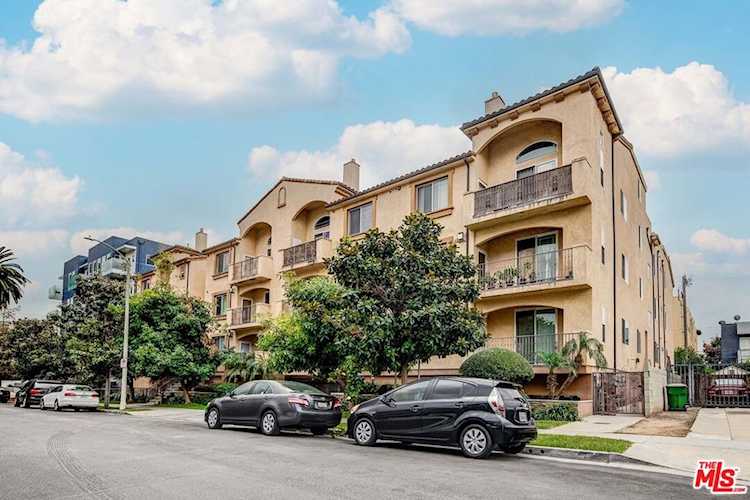 5132 Maplewood Ave #204 Los Angeles, CA 90004